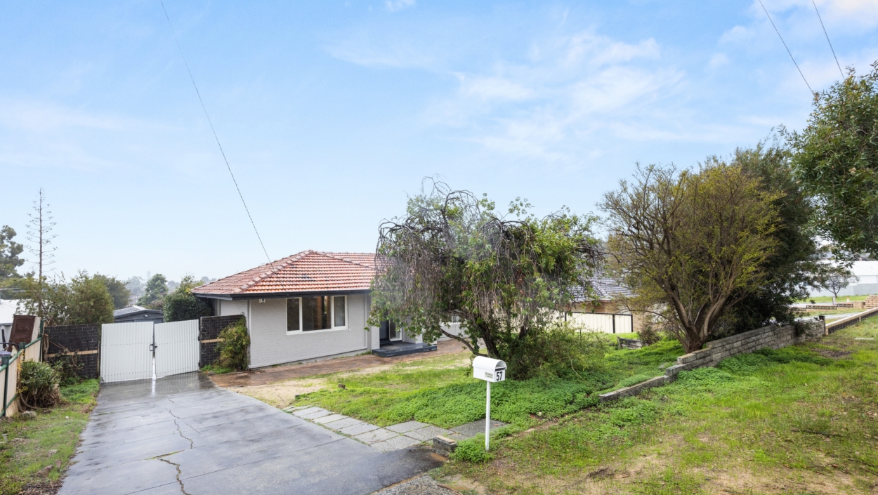 57-Girrawheen-Avenue-Girrawheen-1250×705